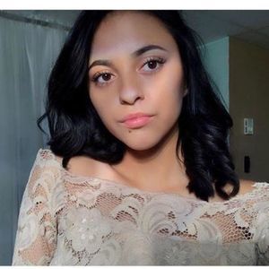 Meet your Posher, Iris